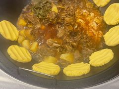 -靠山屯东北铁锅炖(东北菜，古美西路店)