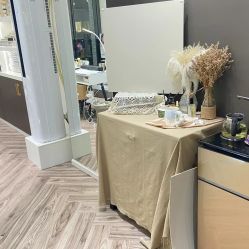 -花岐款式专研健康美甲沙龙