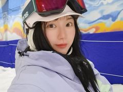 -乔波室内滑雪场