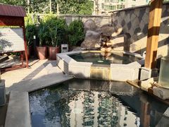 -裕龙汤泉