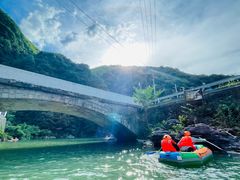 游乐设施-安吉龙王山峡谷漂流