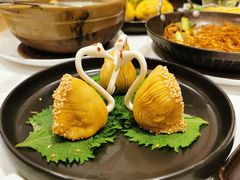 栗茸天鹅酥-白天鹅宾馆-宏图府餐厅