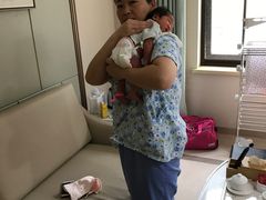 拍隔中-爱贝佳母婴护理服务中心·月嫂育儿嫂(鲁迅路店)