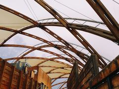 -怀托摩萤火虫洞