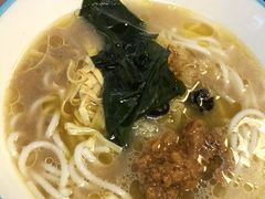 -灵芝妹子海鲜米线(香炉礁山姆店)