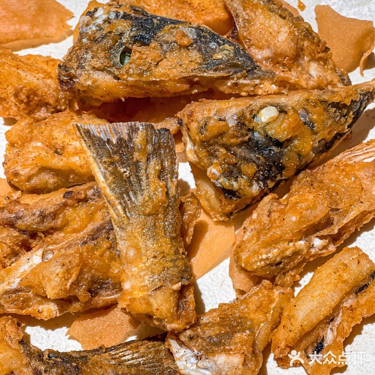 在广州!!吃到终身难忘的顺德鱼生。。。