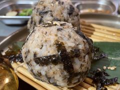 -围炉肉舍•炭烤活鳗•丹东海鲜烤肉(步行街店)