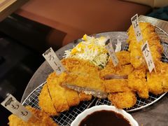 炸猪排-我那覇豚肉店(カフーナ旭橋店)