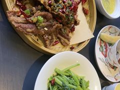 -江宴渔村·鱼鲜土菜(紫荆广场店)
