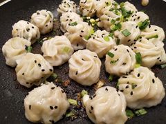 小小生煎包-松沪名灶·豆浆鱼头·新上海菜(飞航吾悦广场店)