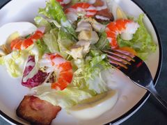 色拉-YUE·6·西式融合餐厅(外滩六号店)