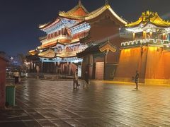-开封府