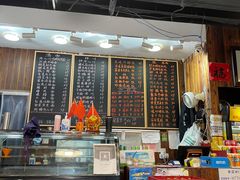 大堂-何太太馄饨面铺(大浒东苑店)