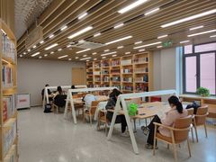 -浦东新区花木街道图书馆