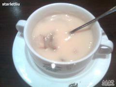 鸡茸蘑菇汤-必胜客(八一店)