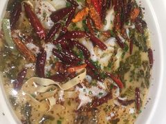 -江渔儿酸菜鱼(映月湖环宇城店)