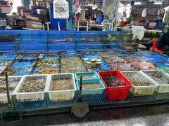 -霞涌市场海鲜摆卖区