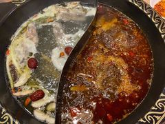 -小渝公重庆卤味火锅(临沂店)