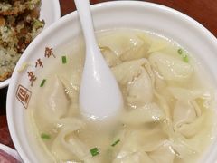 刀鱼馄饨-老半斋(福州路店)