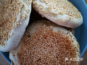 宅在家里继续学手艺，今天学做烧饼
