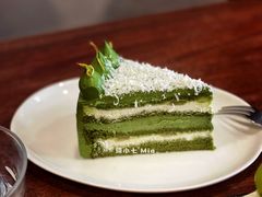日本柚子酱佐抹茶白巧克力蛋糕-black rainbow coffee