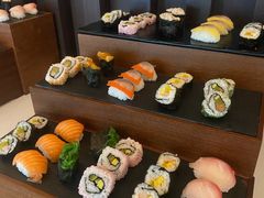 -亚洲国际大酒店·云顶阁旋转自助餐厅
