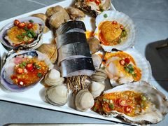 -围炉肉舍•炭烤活鳗•丹东海鲜烤肉(步行街店)