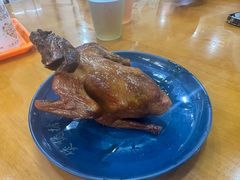 红烧乳鸽-煲煲掂风味煲仔饭餐厅(西区店)