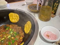 -鲁员外地锅鸡地锅鱼(古墩路店)