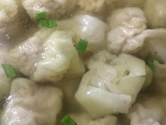 -碑亭巷老王柴火馄饨