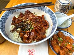 辣肉浇头-沪西老弄堂面馆(定西路店)