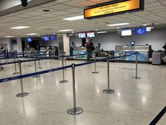 -班达拉奈克国际机场