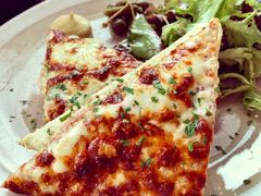 -ROAST coffee & eatery