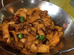 -鑫小城故事·砂锅·排骨藕汤(兴业路店)