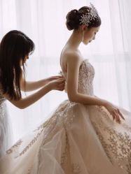-艾慕婚纱礼服馆(和平店)