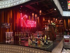 -K+全国连锁KTV(绿地缤纷天地店)