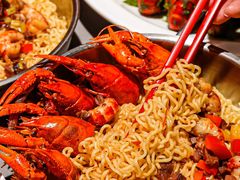 -龙巢盱眙龙虾·牛蛙·烧烤宵夜(八卦岭店)