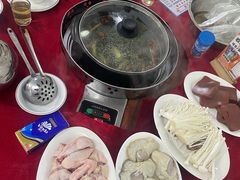 -花苑美食横琴生蚝火锅(拱北粤华路店)