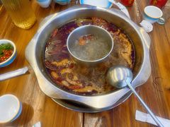 -金鼎雪山牦牛杂火锅(理县总店)