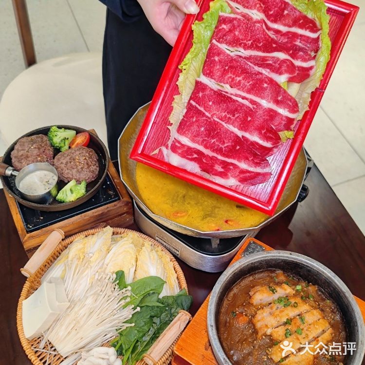 魔都也有火爆杭州福州的牛肉饼饭啦,我先尝为敬‼️
