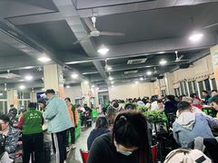 大堂-皖北巫氏三胖地锅鸡(长淮总店)