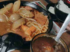 -肥汁米蘭香港米线(定西路店)