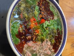 -云阿蛮云南生烫牛肉米线(奉贤路店)