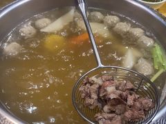 -左庭右院鲜牛肉火锅(金山万达店)