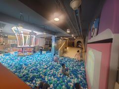 -布鲁豪斯亲子欢乐家庭餐厅