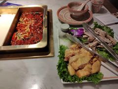 -尚尚仙·酸汤猪手·猪肚鸡火锅(华联万柳购物中心店)