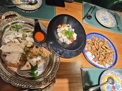 -米德维奇俄式西餐厅(西六道街店)