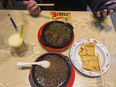 -江小姐的砂锅店