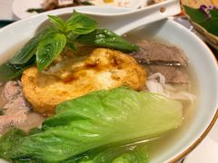 -美奈小馆·越南料理(中航城君尚购物中心店)