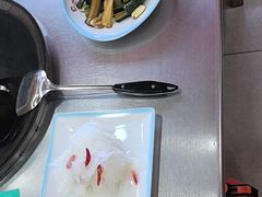-屯老二农家铁锅炖·行业领军者(梅江店)